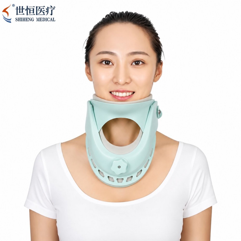 Adjustable neck brace